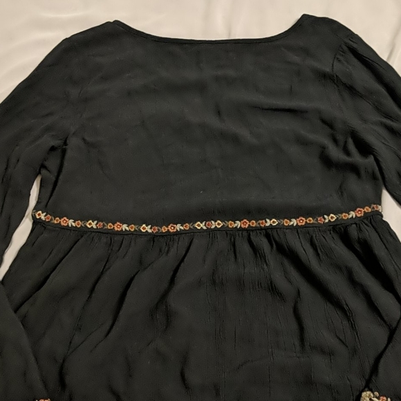 Shirt - Picture 3 of 7